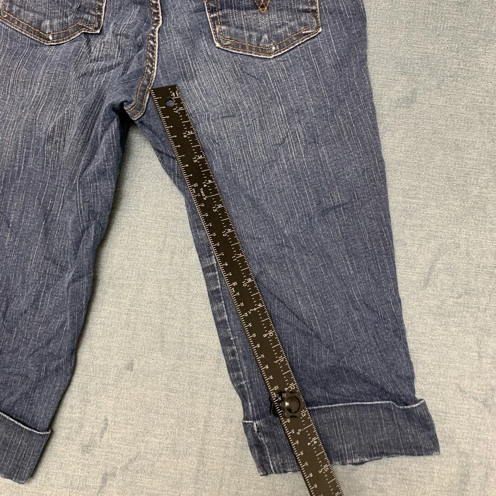 Levi's Perfectly Slimming Capri Jeans Womens 8P Blue Denim Dark Wash Stretch